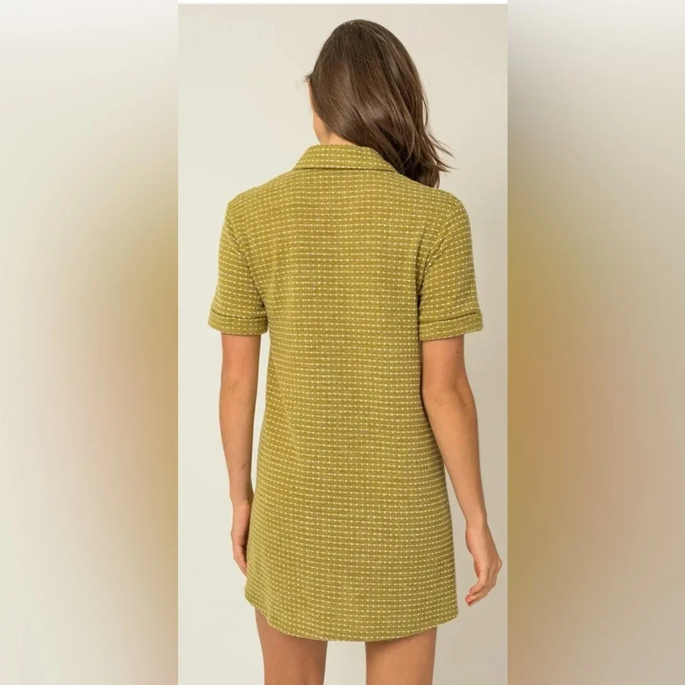 GILLI
Mini Dress Short Sleeve Collar Button Down Knit in Green/Ivory - Picture 6 of 7